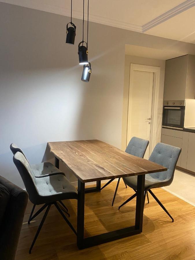 Apartman Vt Central Point Podgorica Kültér fotó